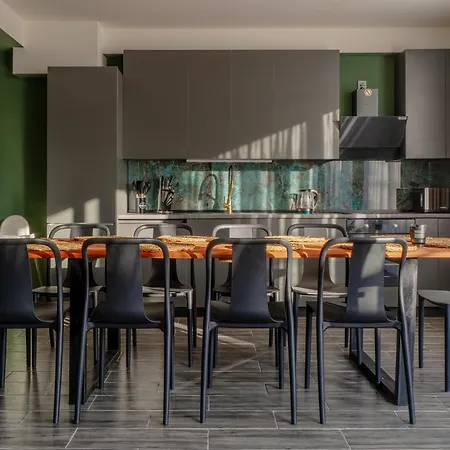 Niabi Apartments With Cinema And Billiards Тбилиси Экстерьер фото